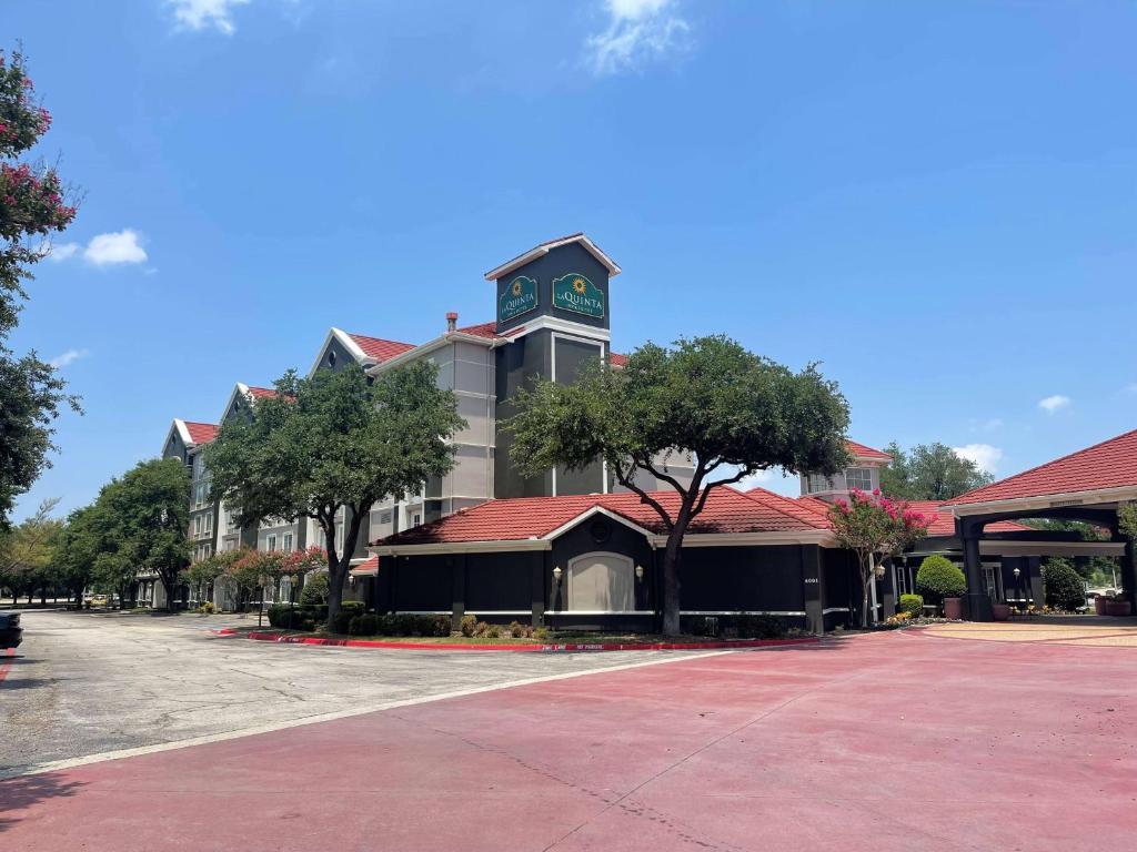 La Quinta By Wyndham Dallas Arlington South Exterior foto